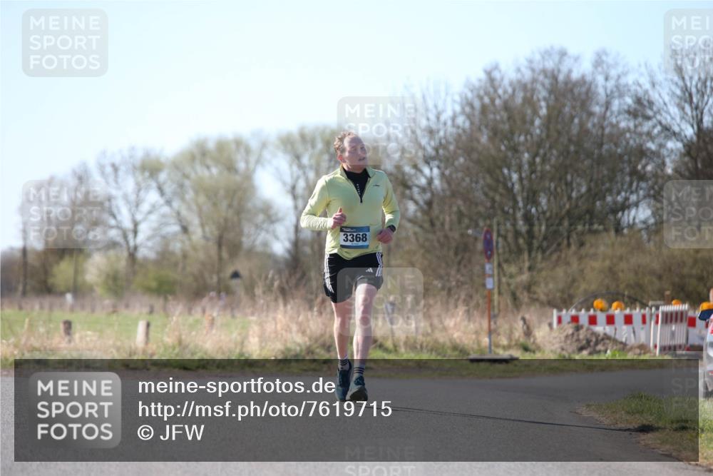 06.04.2025 - 44. Internationalen Wilhelmsburger Insellauf Jannik Wohlers http://msf.ph/oto/7619715 06.04.2025 10:03:46 Laufen 3368 meine-sportfotos.de