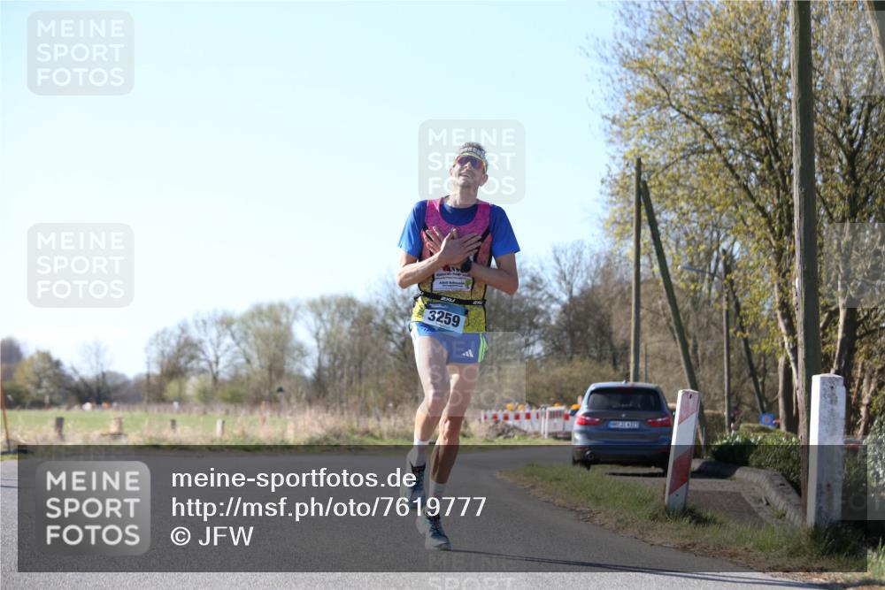 06.04.2025 - 44. Internationalen Wilhelmsburger Insellauf Jannik Wohlers http://msf.ph/oto/7619777 06.04.2025 10:04:04 Laufen 3259 meine-sportfotos.de