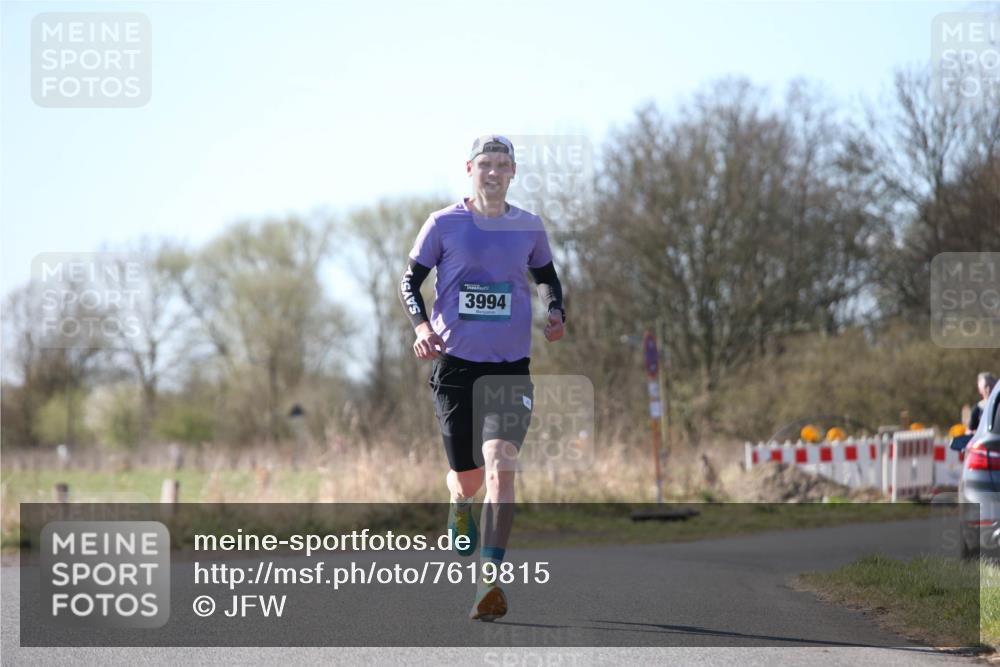 06.04.2025 - 44. Internationalen Wilhelmsburger Insellauf Jannik Wohlers http://msf.ph/oto/7619815 06.04.2025 10:04:18 Laufen 3994 meine-sportfotos.de