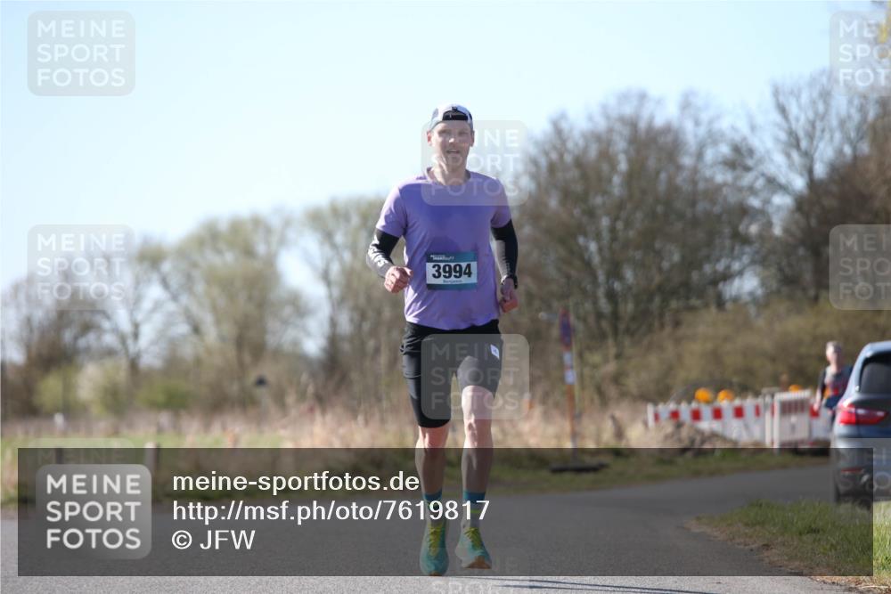 06.04.2025 - 44. Internationalen Wilhelmsburger Insellauf Jannik Wohlers http://msf.ph/oto/7619817 06.04.2025 10:04:19 Laufen 3994 meine-sportfotos.de