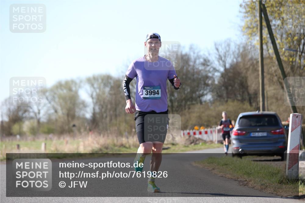 06.04.2025 - 44. Internationalen Wilhelmsburger Insellauf Jannik Wohlers http://msf.ph/oto/7619826 06.04.2025 10:04:20 Laufen 3994 meine-sportfotos.de