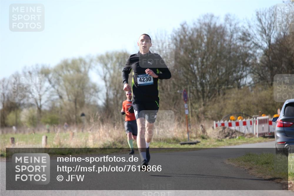 06.04.2025 - 44. Internationalen Wilhelmsburger Insellauf Jannik Wohlers http://msf.ph/oto/7619866 06.04.2025 10:04:33 Laufen 4230 meine-sportfotos.de
