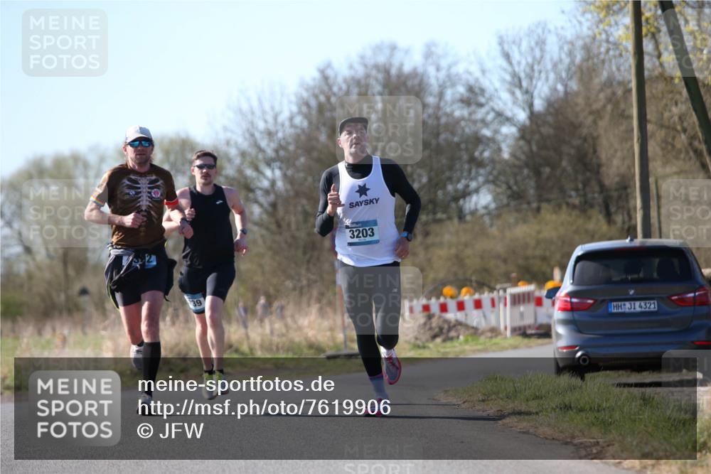 06.04.2025 - 44. Internationalen Wilhelmsburger Insellauf Jannik Wohlers http://msf.ph/oto/7619906 06.04.2025 10:04:47 Laufen 39, 3203, 4321 meine-sportfotos.de