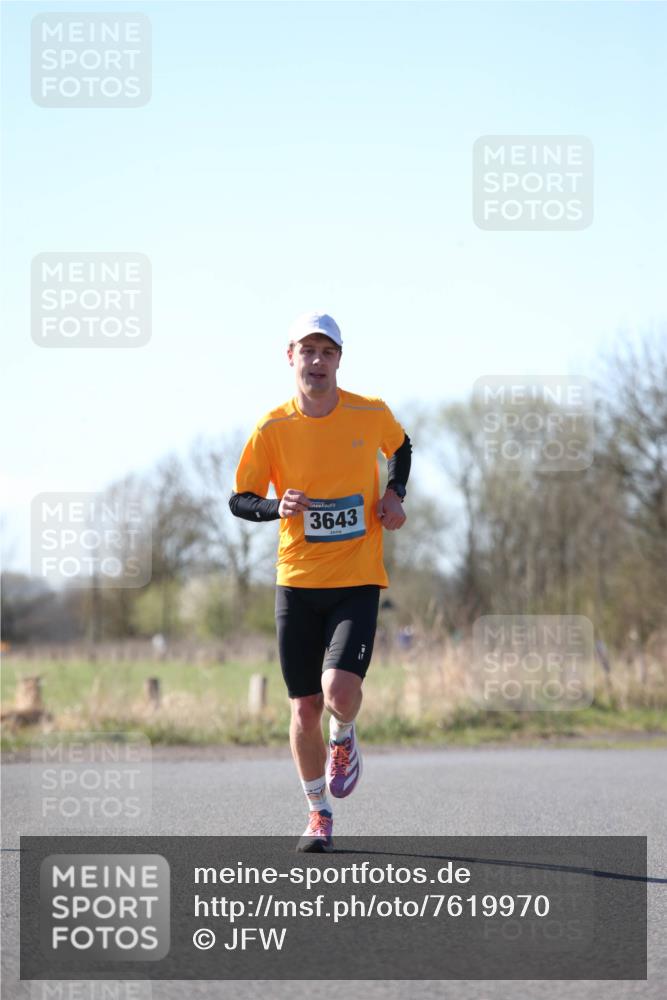 06.04.2025 - 44. Internationalen Wilhelmsburger Insellauf Jannik Wohlers http://msf.ph/oto/7619970 06.04.2025 10:05:09 Laufen 3643 meine-sportfotos.de