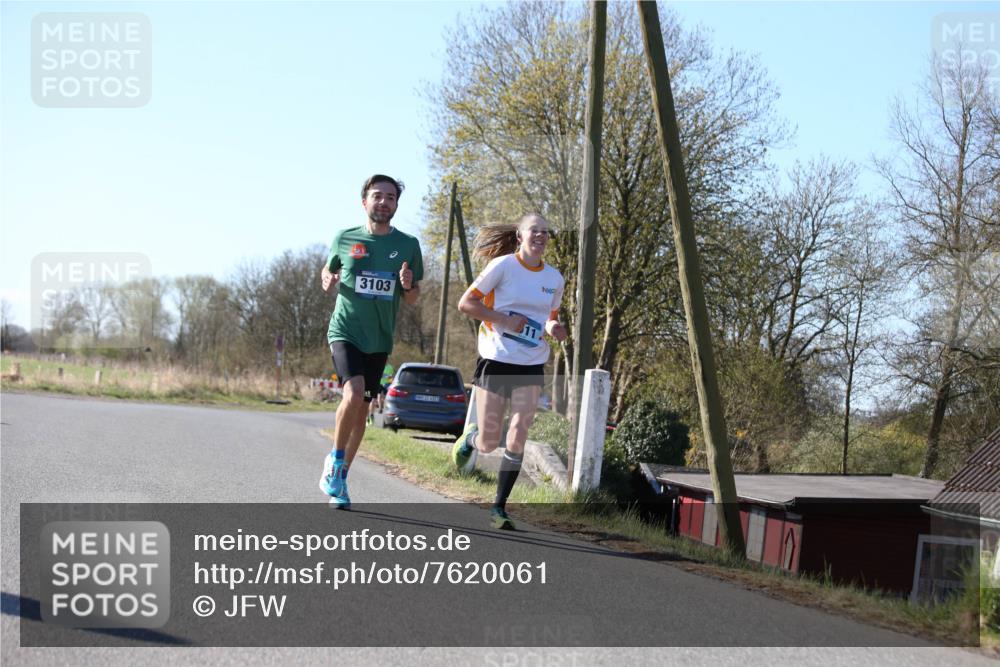 06.04.2025 - 44. Internationalen Wilhelmsburger Insellauf Jannik Wohlers http://msf.ph/oto/7620061 06.04.2025 10:05:30 Laufen 3103, 11 meine-sportfotos.de