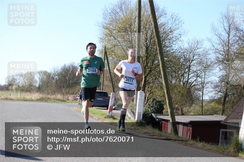 06.04.2025 - 44. Internationalen Wilhelmsburger Insellauf Jannik Wohlers http://msf.ph/oto/7620071 06.04.2025 10:05:30 Laufen 3103, 147, 30, 625, 3511 meine-sportfotos.de