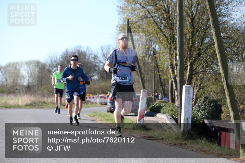 06.04.2025 - 44. Internationalen Wilhelmsburger Insellauf Jannik Wohlers http://msf.ph/oto/7620112 06.04.2025 10:05:39 Laufen 25, 3839 meine-sportfotos.de