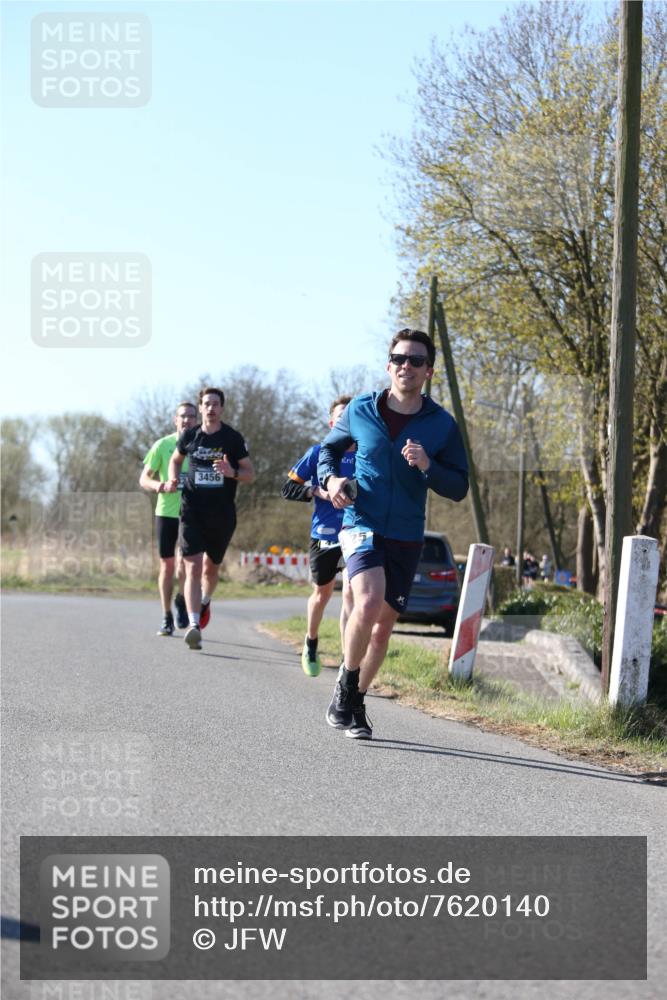 06.04.2025 - 44. Internationalen Wilhelmsburger Insellauf Jannik Wohlers http://msf.ph/oto/7620140 06.04.2025 10:05:41 Laufen 3456 meine-sportfotos.de