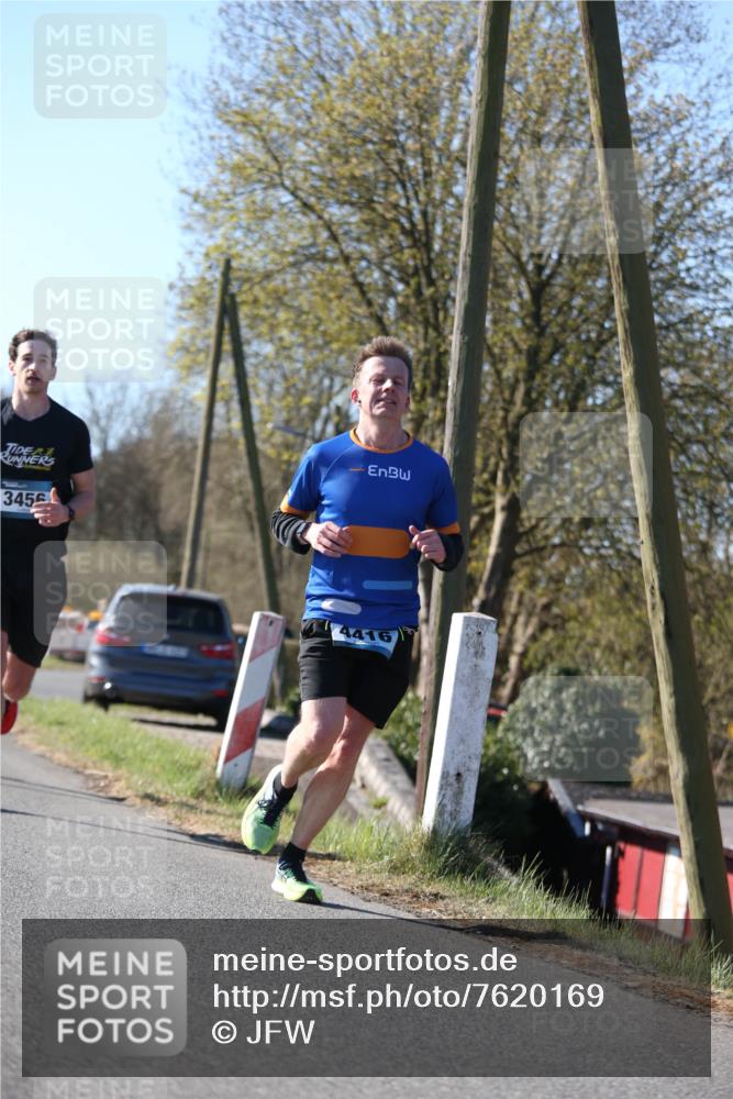 06.04.2025 - 44. Internationalen Wilhelmsburger Insellauf Jannik Wohlers http://msf.ph/oto/7620169 06.04.2025 10:05:43 Laufen 3456, 4416 meine-sportfotos.de