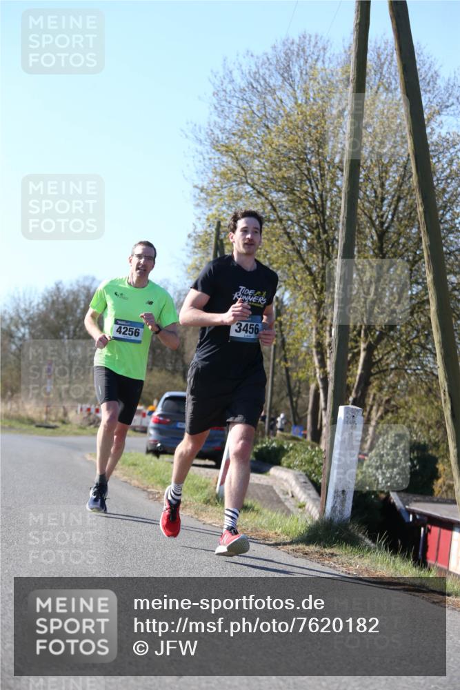 06.04.2025 - 44. Internationalen Wilhelmsburger Insellauf Jannik Wohlers http://msf.ph/oto/7620182 06.04.2025 10:05:44 Laufen 4256, 3456 meine-sportfotos.de