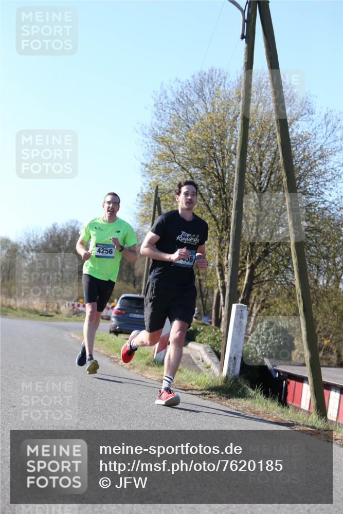 06.04.2025 - 44. Internationalen Wilhelmsburger Insellauf Jannik Wohlers http://msf.ph/oto/7620185 06.04.2025 10:05:44 Laufen 4256, 56 meine-sportfotos.de