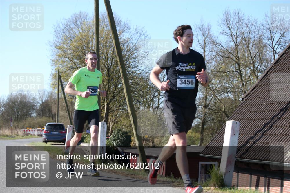 06.04.2025 - 44. Internationalen Wilhelmsburger Insellauf Jannik Wohlers http://msf.ph/oto/7620212 06.04.2025 10:05:45 Laufen 4256, 3456 meine-sportfotos.de
