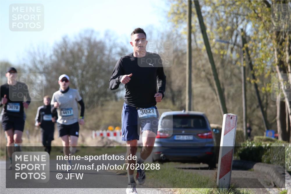 06.04.2025 - 44. Internationalen Wilhelmsburger Insellauf Jannik Wohlers http://msf.ph/oto/7620268 06.04.2025 10:06:07 Laufen 3078, 3027 meine-sportfotos.de