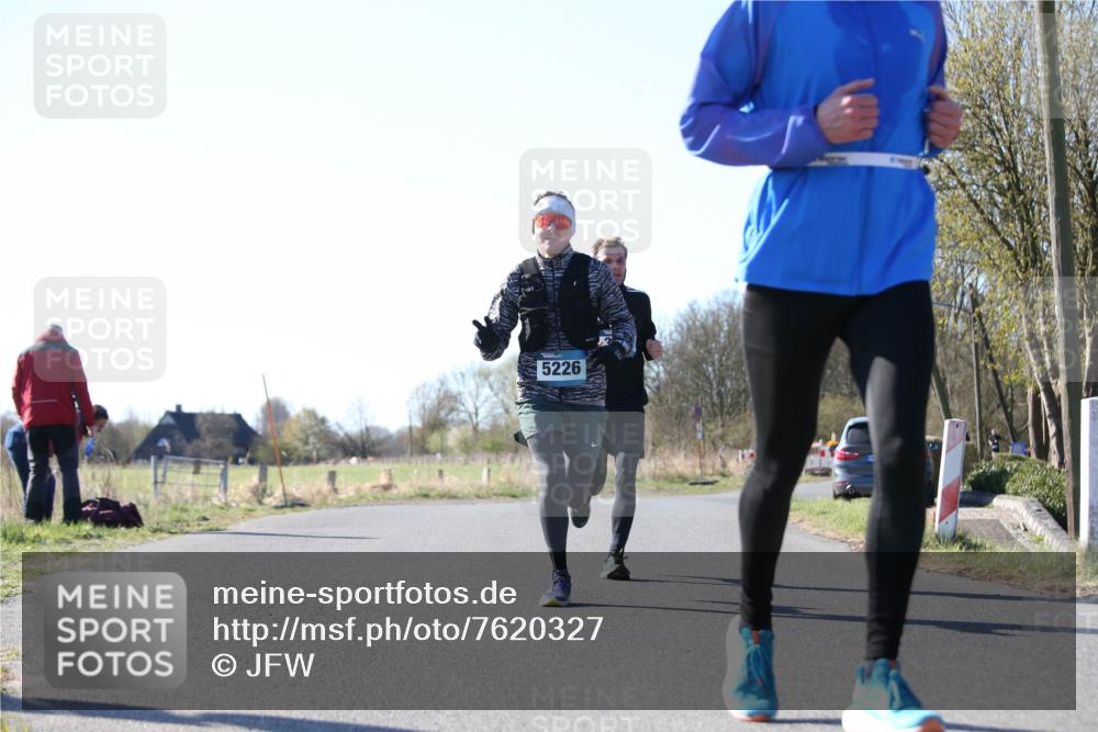 06.04.2025 - 44. Internationalen Wilhelmsburger Insellauf Jannik Wohlers http://msf.ph/oto/7620327 06.04.2025 10:06:14 Laufen 5226 meine-sportfotos.de