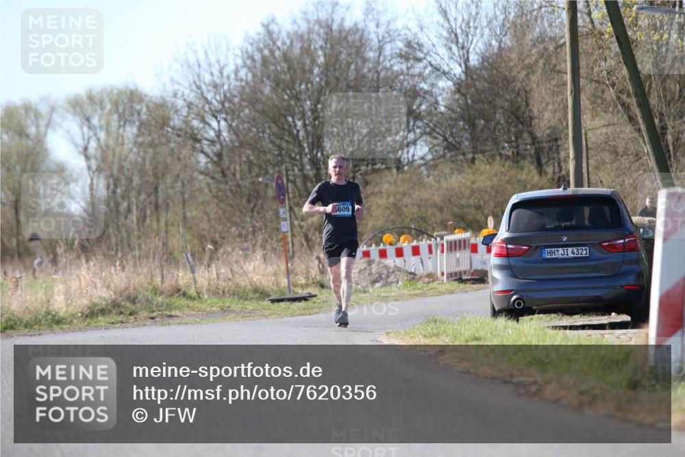 06.04.2025 - 44. Internationalen Wilhelmsburger Insellauf Jannik Wohlers http://msf.ph/oto/7620356 06.04.2025 10:06:18 Laufen 609, 4321 meine-sportfotos.de