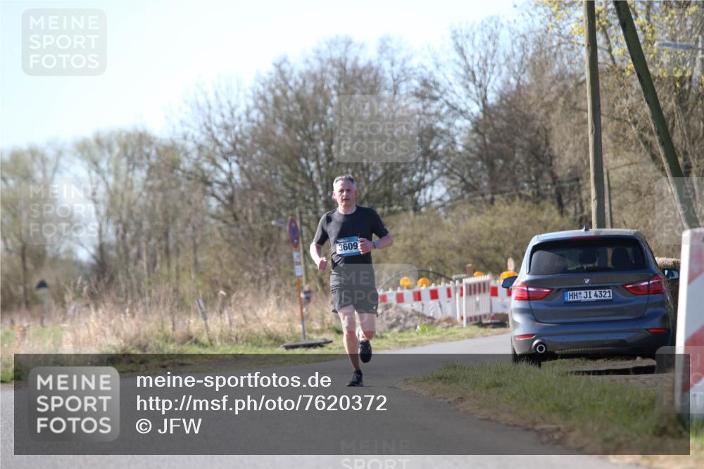 06.04.2025 - 44. Internationalen Wilhelmsburger Insellauf Jannik Wohlers http://msf.ph/oto/7620372 06.04.2025 10:06:19 Laufen 3609, 4321 meine-sportfotos.de