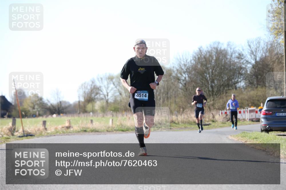 06.04.2025 - 44. Internationalen Wilhelmsburger Insellauf Jannik Wohlers http://msf.ph/oto/7620463 06.04.2025 10:06:41 Laufen 4514, 4215, 31, 43 meine-sportfotos.de