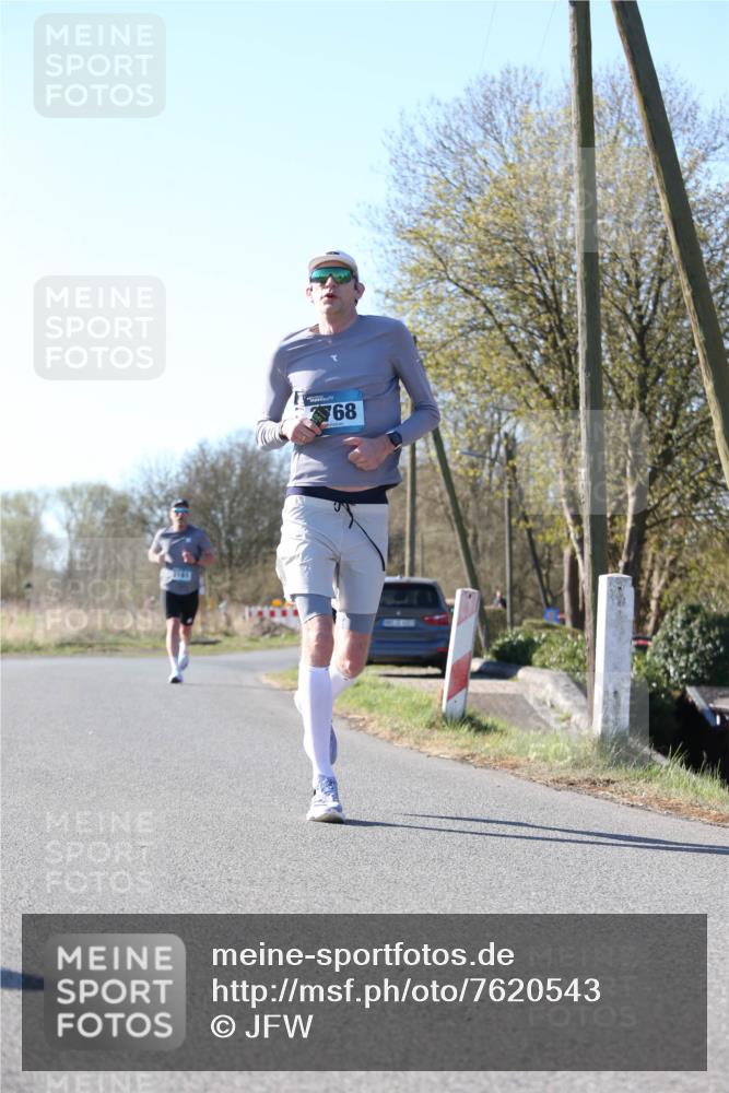06.04.2025 - 44. Internationalen Wilhelmsburger Insellauf Jannik Wohlers http://msf.ph/oto/7620543 06.04.2025 10:06:59 Laufen 68 meine-sportfotos.de