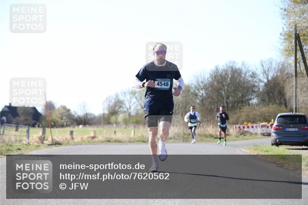 06.04.2025 - 44. Internationalen Wilhelmsburger Insellauf Jannik Wohlers http://msf.ph/oto/7620562 06.04.2025 10:07:13 Laufen 4548, 31, 4321 meine-sportfotos.de