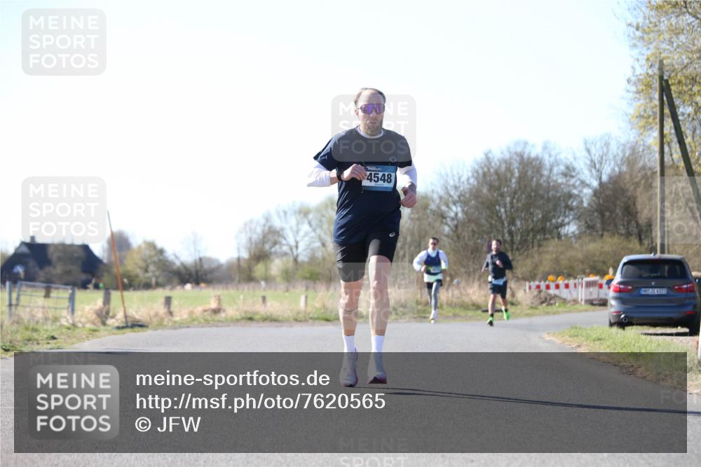 06.04.2025 - 44. Internationalen Wilhelmsburger Insellauf Jannik Wohlers http://msf.ph/oto/7620565 06.04.2025 10:07:13 Laufen 4548, 31, 4323 meine-sportfotos.de