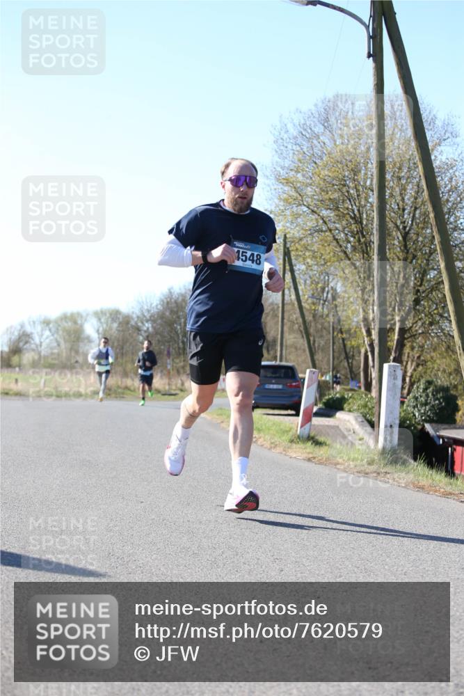 06.04.2025 - 44. Internationalen Wilhelmsburger Insellauf Jannik Wohlers http://msf.ph/oto/7620579 06.04.2025 10:07:14 Laufen 1548 meine-sportfotos.de