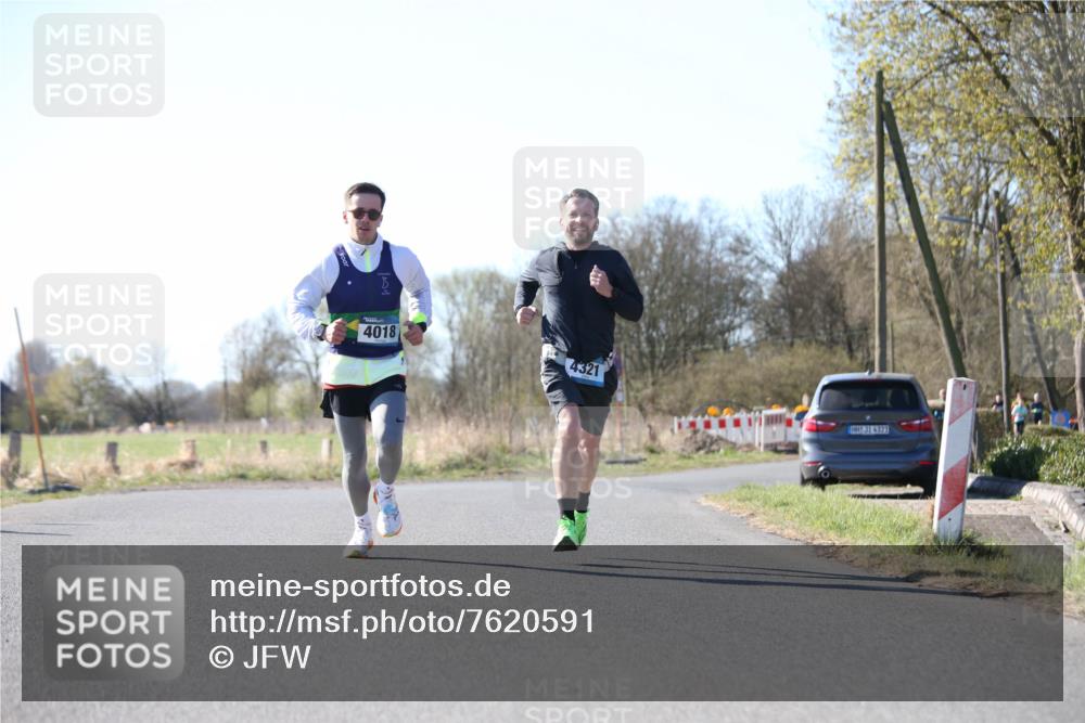 06.04.2025 - 44. Internationalen Wilhelmsburger Insellauf Jannik Wohlers http://msf.ph/oto/7620591 06.04.2025 10:07:20 Laufen 4018, 4321, 4321 meine-sportfotos.de