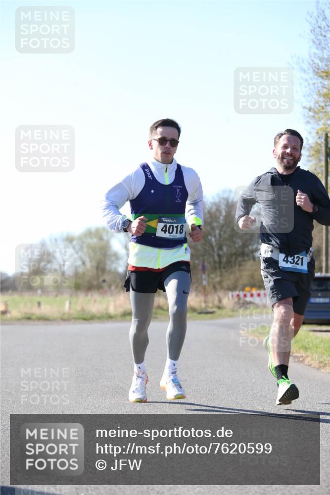 06.04.2025 - 44. Internationalen Wilhelmsburger Insellauf Jannik Wohlers http://msf.ph/oto/7620599 06.04.2025 10:07:21 Laufen 4018, 4321 meine-sportfotos.de