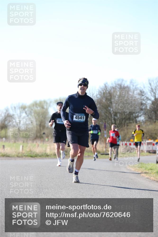 06.04.2025 - 44. Internationalen Wilhelmsburger Insellauf Jannik Wohlers http://msf.ph/oto/7620646 06.04.2025 10:07:41 Laufen 503, 4541 meine-sportfotos.de
