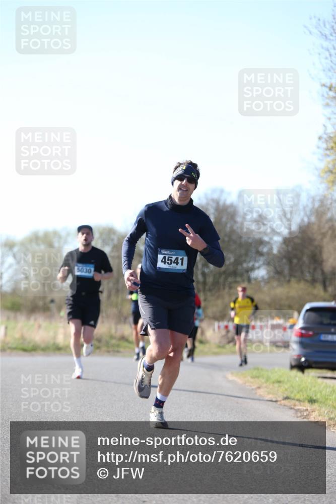 06.04.2025 - 44. Internationalen Wilhelmsburger Insellauf Jannik Wohlers http://msf.ph/oto/7620659 06.04.2025 10:07:42 Laufen 5030, 4541 meine-sportfotos.de