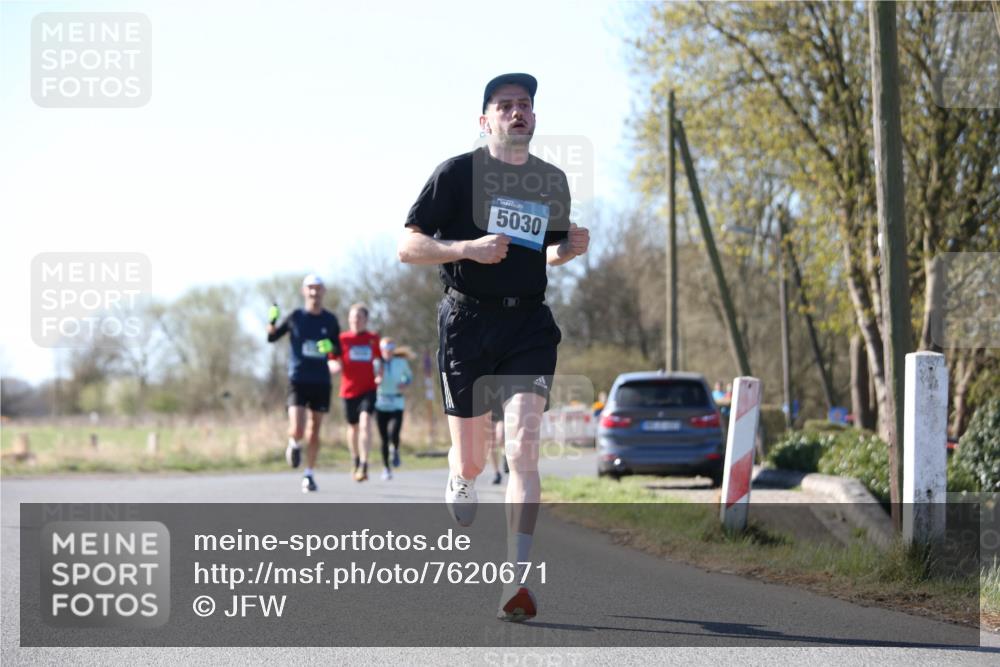 06.04.2025 - 44. Internationalen Wilhelmsburger Insellauf Jannik Wohlers http://msf.ph/oto/7620671 06.04.2025 10:07:45 Laufen 5030 meine-sportfotos.de