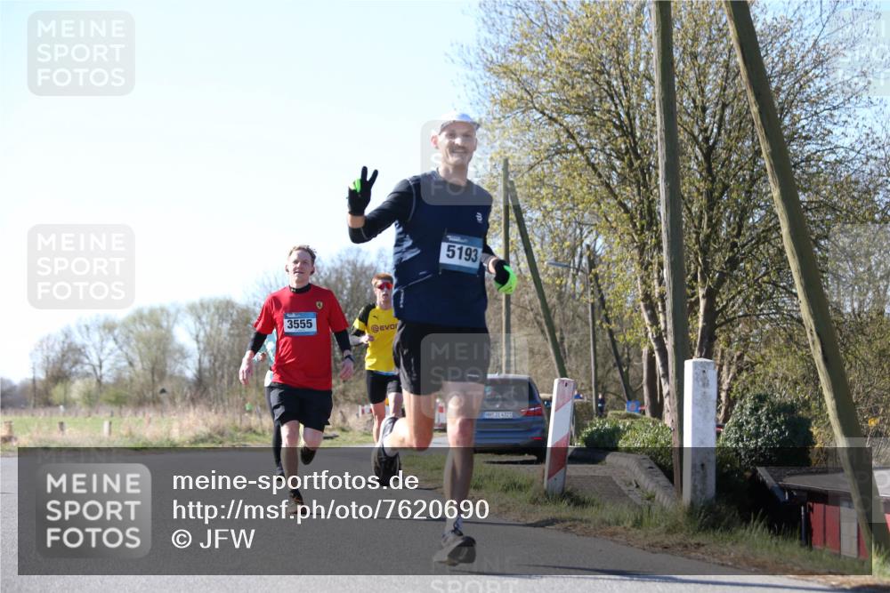06.04.2025 - 44. Internationalen Wilhelmsburger Insellauf Jannik Wohlers http://msf.ph/oto/7620690 06.04.2025 10:07:49 Laufen 3555, 5193, 4321 meine-sportfotos.de