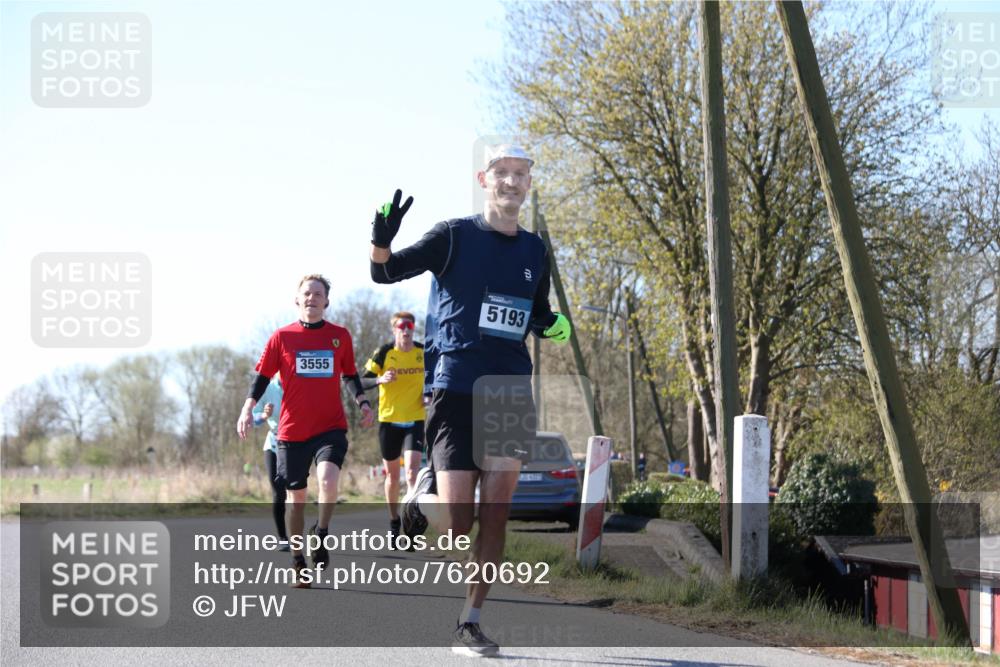 06.04.2025 - 44. Internationalen Wilhelmsburger Insellauf Jannik Wohlers http://msf.ph/oto/7620692 06.04.2025 10:07:49 Laufen 3555, 5193, 731, 4323 meine-sportfotos.de