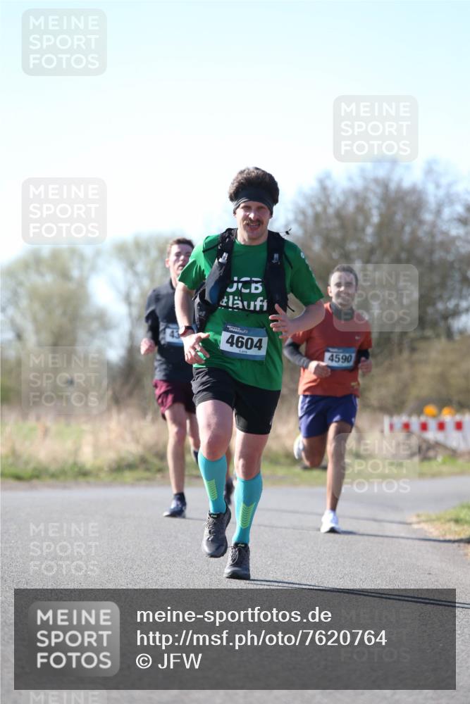 06.04.2025 - 44. Internationalen Wilhelmsburger Insellauf Jannik Wohlers http://msf.ph/oto/7620764 06.04.2025 10:08:00 Laufen 4604, 4590 meine-sportfotos.de