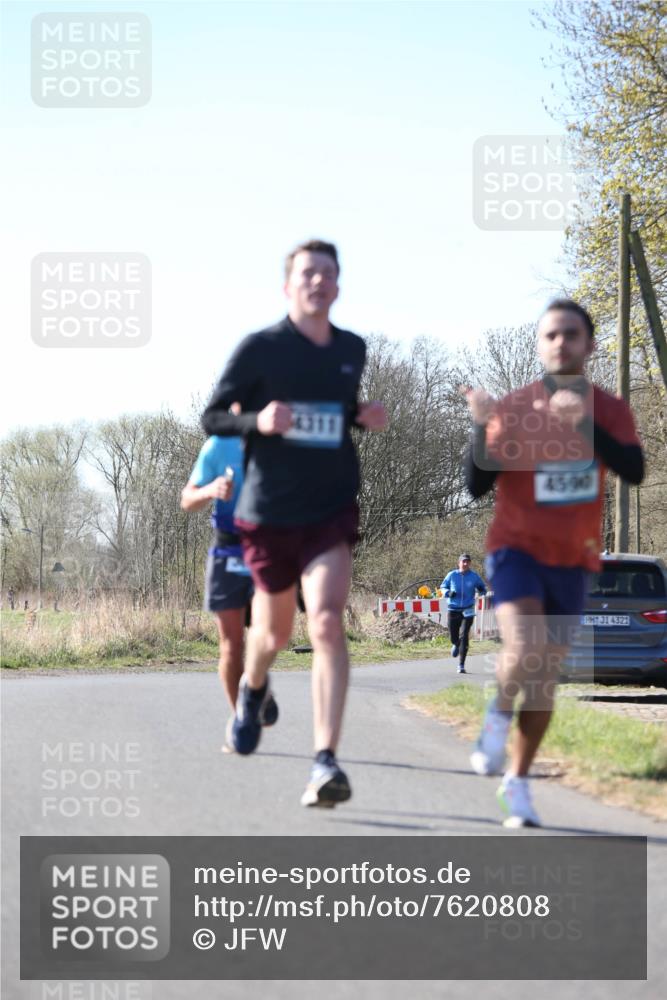06.04.2025 - 44. Internationalen Wilhelmsburger Insellauf Jannik Wohlers http://msf.ph/oto/7620808 06.04.2025 10:08:04 Laufen 4311, 4590, 4321 meine-sportfotos.de