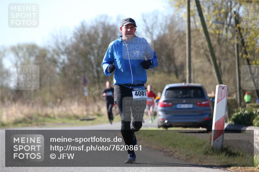 06.04.2025 - 44. Internationalen Wilhelmsburger Insellauf Jannik Wohlers http://msf.ph/oto/7620861 06.04.2025 10:08:14 Laufen 4081 meine-sportfotos.de