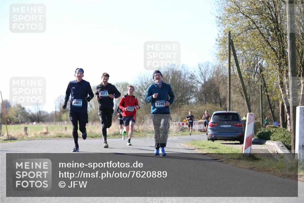 06.04.2025 - 44. Internationalen Wilhelmsburger Insellauf Jannik Wohlers http://msf.ph/oto/7620889 06.04.2025 10:08:24 Laufen 3461, 4071, 3553, 3395, 4321 meine-sportfotos.de