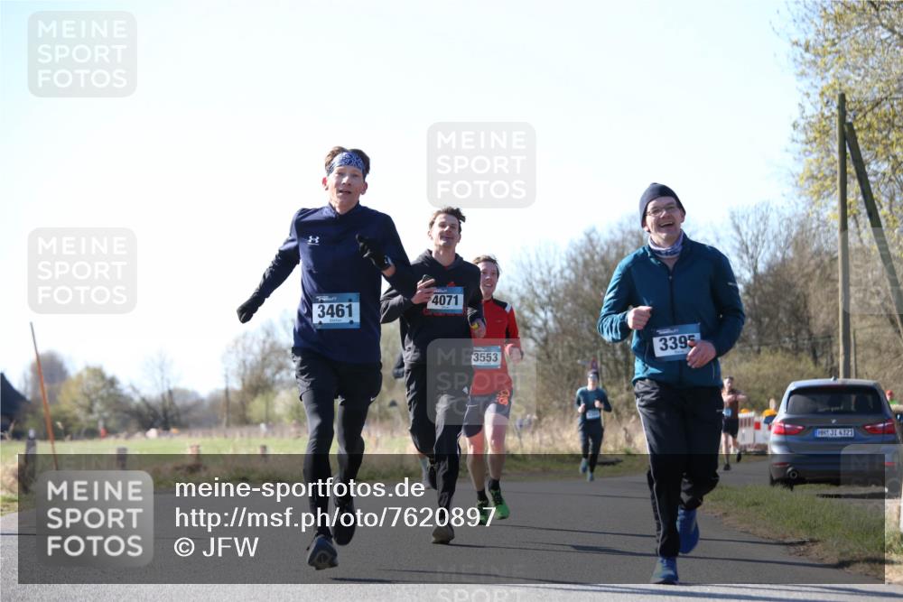 06.04.2025 - 44. Internationalen Wilhelmsburger Insellauf Jannik Wohlers http://msf.ph/oto/7620897 06.04.2025 10:08:25 Laufen 3461, 4071, 3553, 3395, 4321 meine-sportfotos.de
