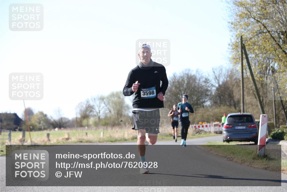 06.04.2025 - 44. Internationalen Wilhelmsburger Insellauf Jannik Wohlers http://msf.ph/oto/7620928 06.04.2025 10:08:30 Laufen 3598, 3353 meine-sportfotos.de