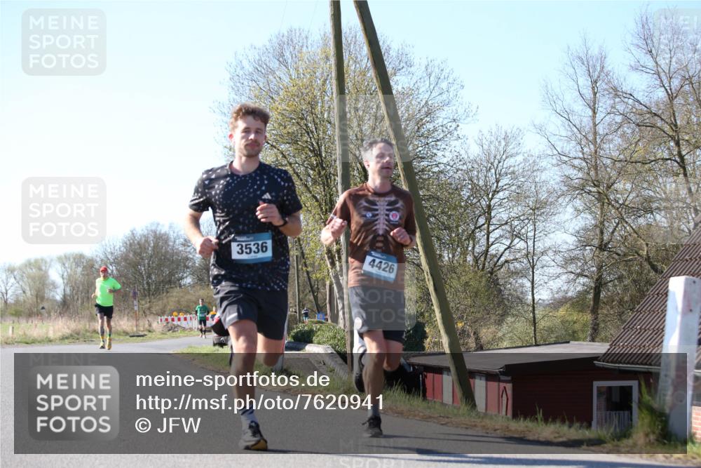 06.04.2025 - 44. Internationalen Wilhelmsburger Insellauf Jannik Wohlers http://msf.ph/oto/7620941 06.04.2025 10:08:39 Laufen 3536, 4426 meine-sportfotos.de