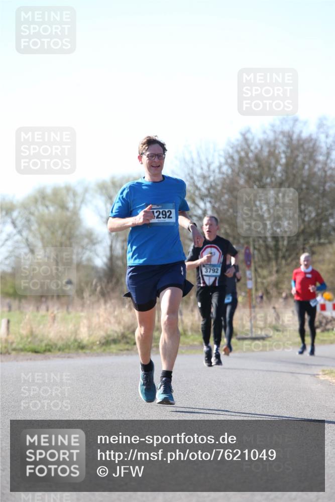 06.04.2025 - 44. Internationalen Wilhelmsburger Insellauf Jannik Wohlers http://msf.ph/oto/7621049 06.04.2025 10:09:33 Laufen 1292, 3792 meine-sportfotos.de