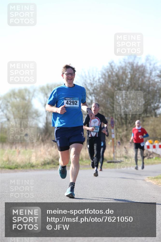 06.04.2025 - 44. Internationalen Wilhelmsburger Insellauf Jannik Wohlers http://msf.ph/oto/7621050 06.04.2025 10:09:34 Laufen 4292, 92 meine-sportfotos.de