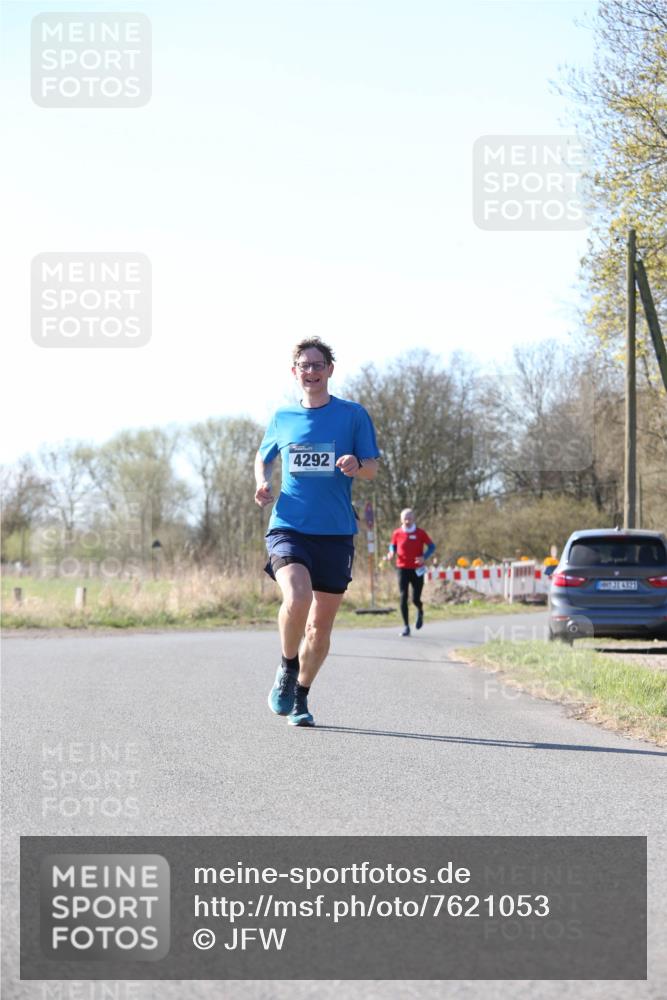06.04.2025 - 44. Internationalen Wilhelmsburger Insellauf Jannik Wohlers http://msf.ph/oto/7621053 06.04.2025 10:09:34 Laufen 4292, 31, 4323 meine-sportfotos.de