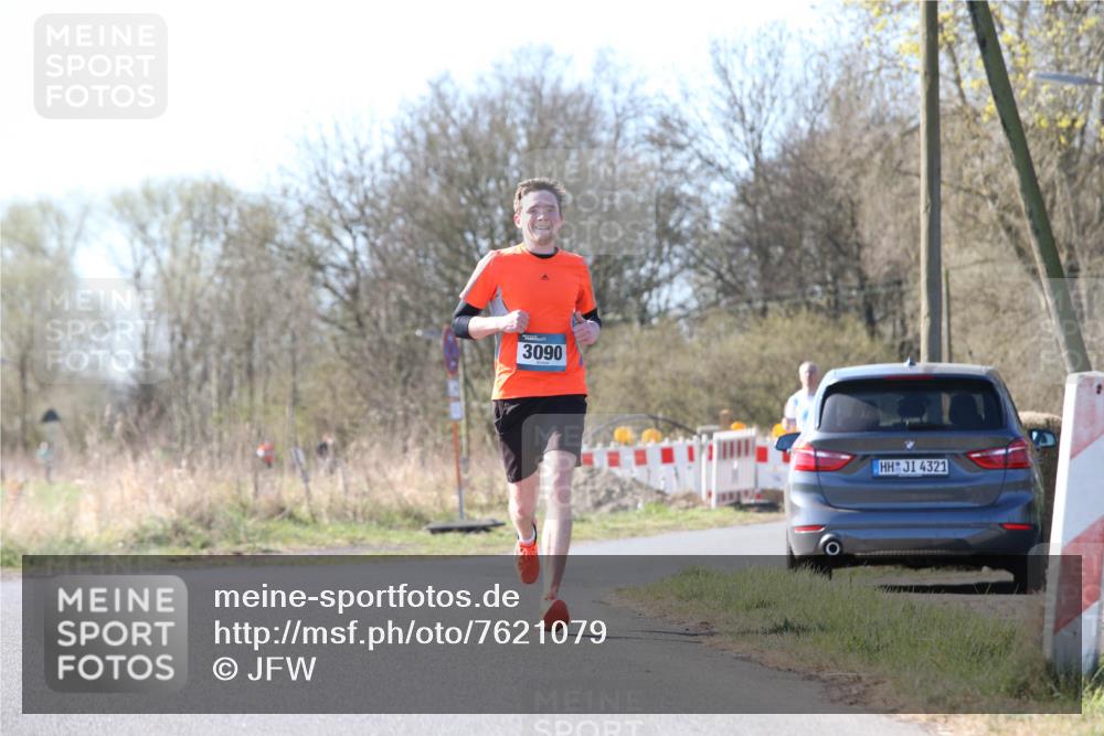 06.04.2025 - 44. Internationalen Wilhelmsburger Insellauf Jannik Wohlers http://msf.ph/oto/7621079 06.04.2025 10:09:51 Laufen 3090, 4321 meine-sportfotos.de
