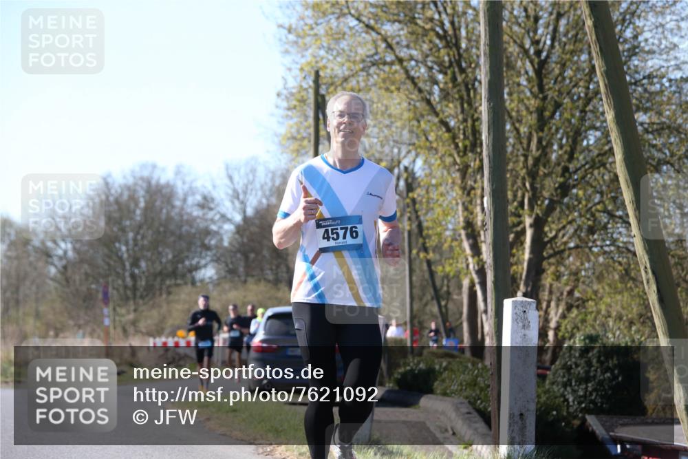 06.04.2025 - 44. Internationalen Wilhelmsburger Insellauf Jannik Wohlers http://msf.ph/oto/7621092 06.04.2025 10:10:04 Laufen 4576 meine-sportfotos.de