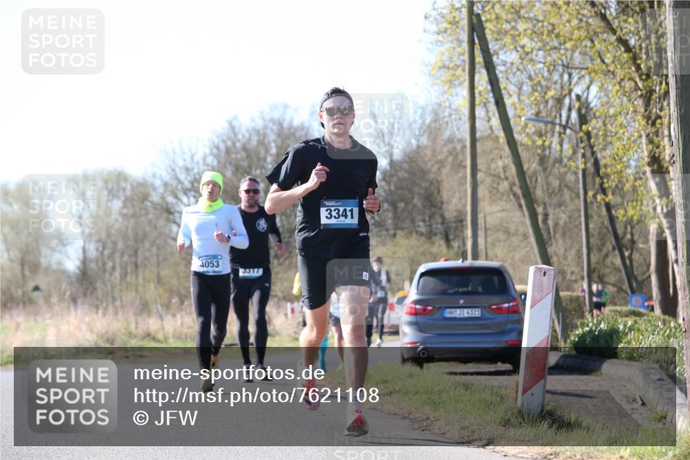 06.04.2025 - 44. Internationalen Wilhelmsburger Insellauf Jannik Wohlers http://msf.ph/oto/7621108 06.04.2025 10:10:16 Laufen 4053, 3317, 3341, 31, 4321 meine-sportfotos.de