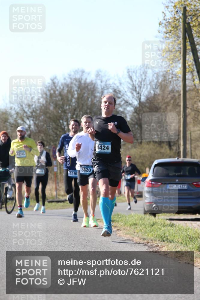 06.04.2025 - 44. Internationalen Wilhelmsburger Insellauf Jannik Wohlers http://msf.ph/oto/7621121 06.04.2025 10:10:21 Laufen 4205, 4195, 3820, 4424, 31, 4321 meine-sportfotos.de