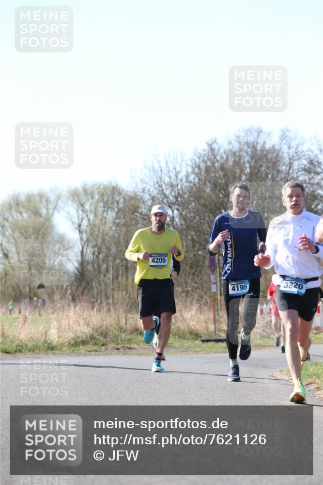 06.04.2025 - 44. Internationalen Wilhelmsburger Insellauf Jannik Wohlers http://msf.ph/oto/7621126 06.04.2025 10:10:22 Laufen 4205, 4195, 3820 meine-sportfotos.de