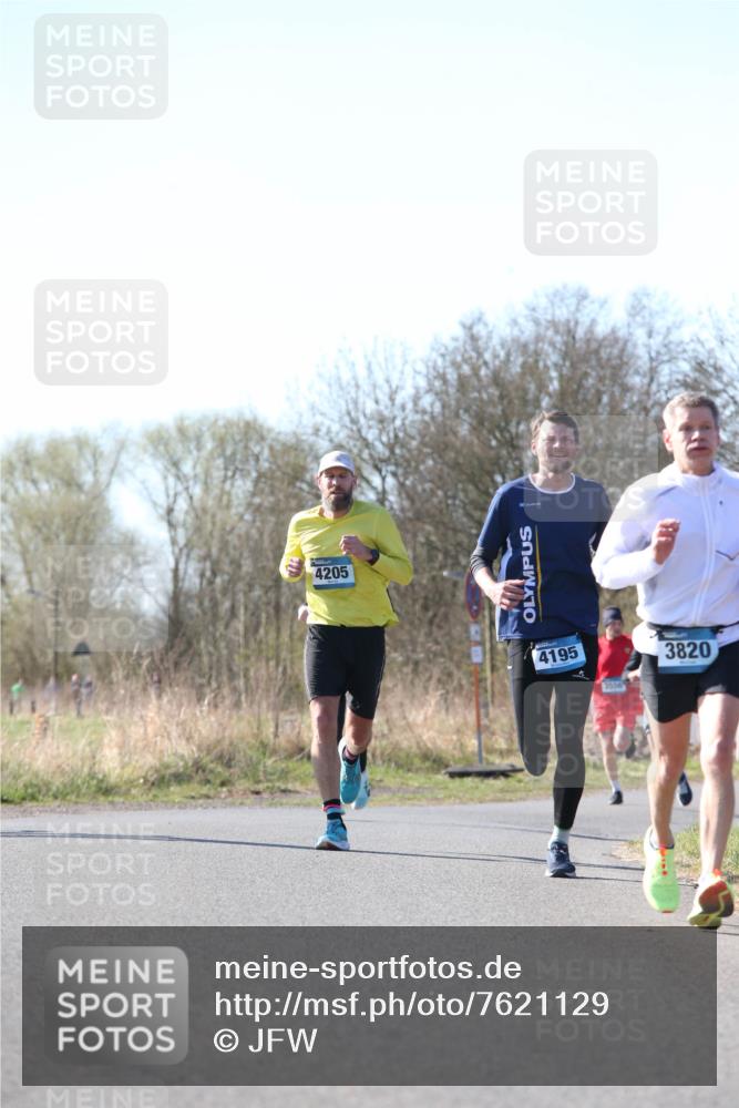 06.04.2025 - 44. Internationalen Wilhelmsburger Insellauf Jannik Wohlers http://msf.ph/oto/7621129 06.04.2025 10:10:22 Laufen 4205, 4195, 3556, 3820 meine-sportfotos.de