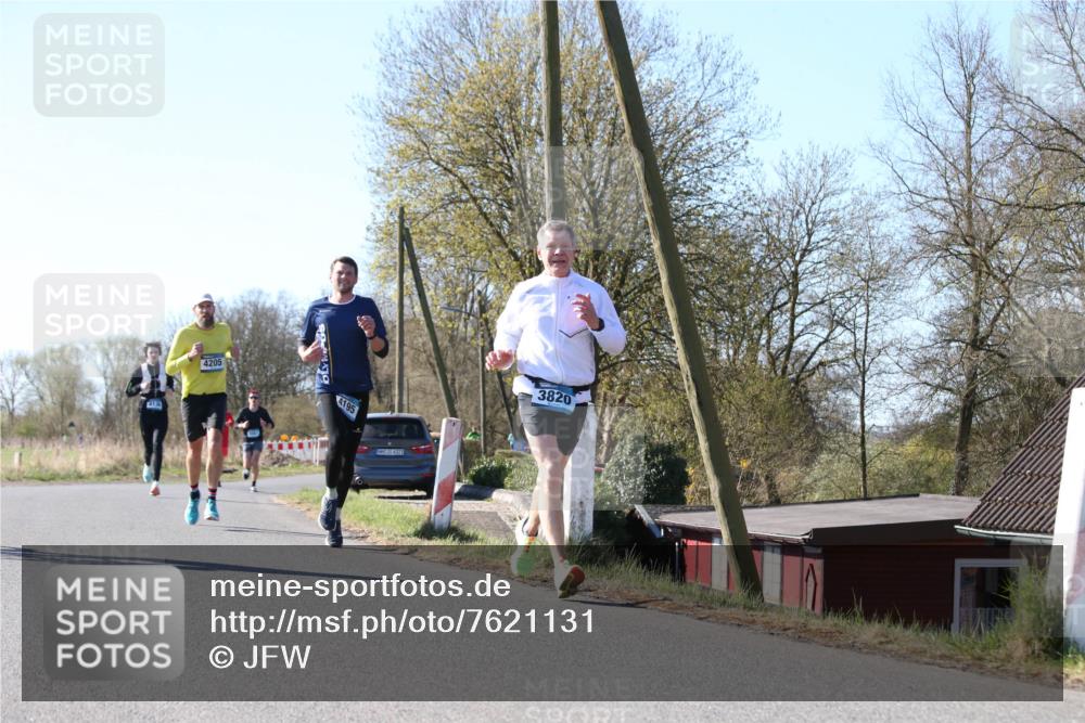 06.04.2025 - 44. Internationalen Wilhelmsburger Insellauf Jannik Wohlers http://msf.ph/oto/7621131 06.04.2025 10:10:25 Laufen 4136, 4205, 4195, 3820 meine-sportfotos.de