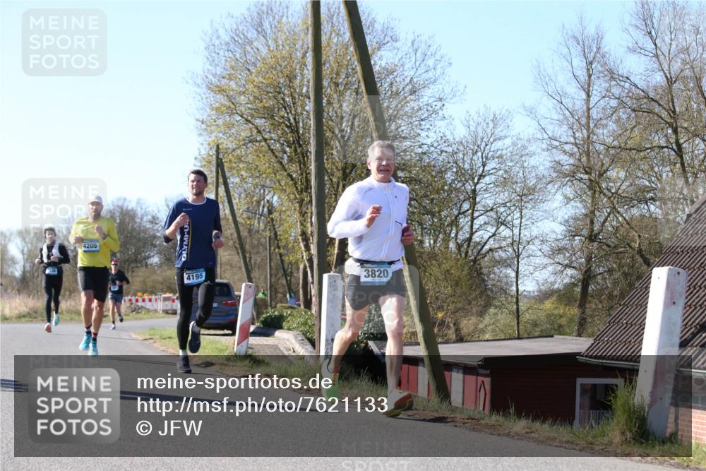 06.04.2025 - 44. Internationalen Wilhelmsburger Insellauf Jannik Wohlers http://msf.ph/oto/7621133 06.04.2025 10:10:25 Laufen 4205, 4195, 3820 meine-sportfotos.de